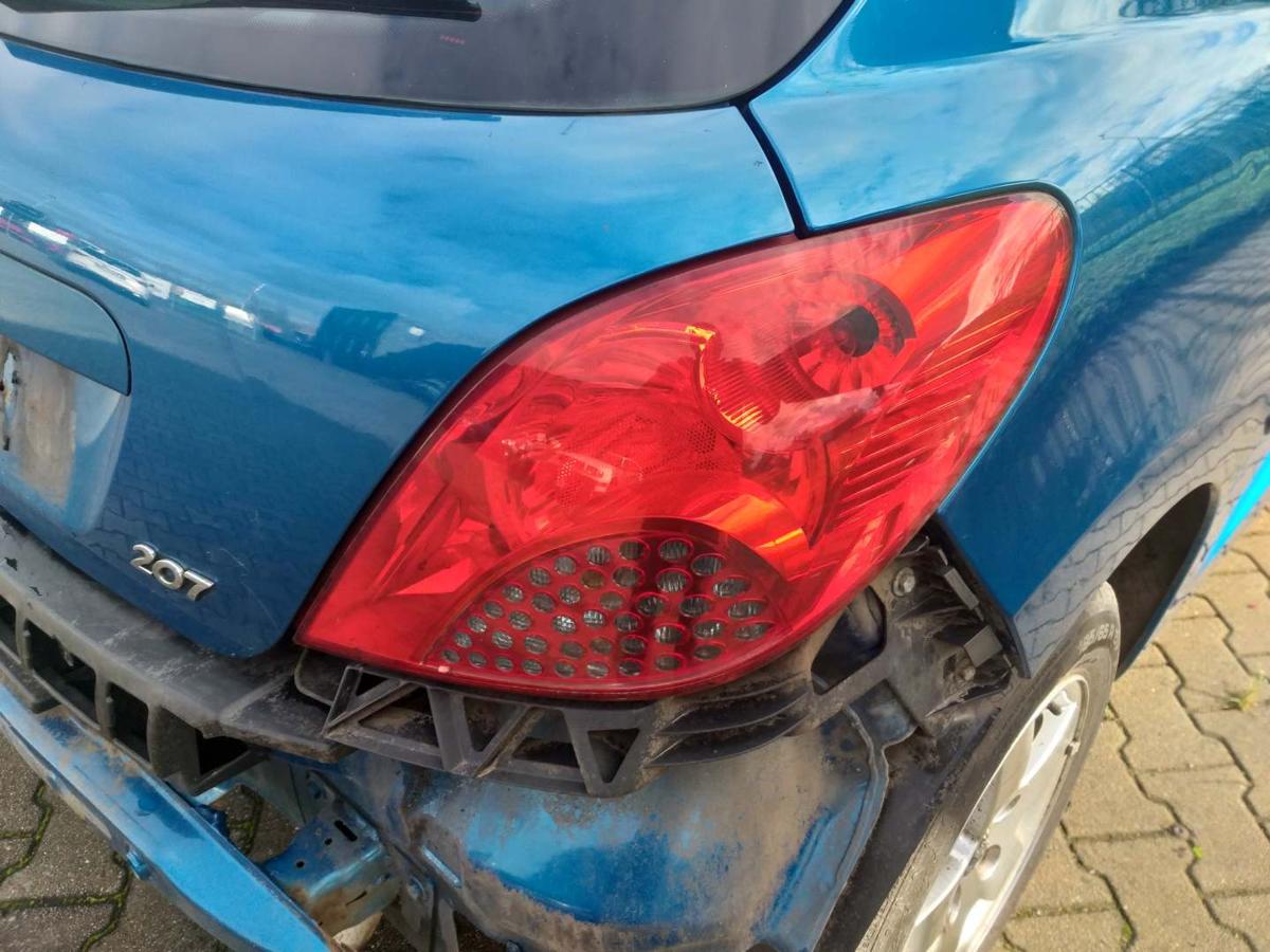 Peugeot 207 original Rücklicht Rückleuchte Schlussleuchte rechts Fließheck Bj.2008